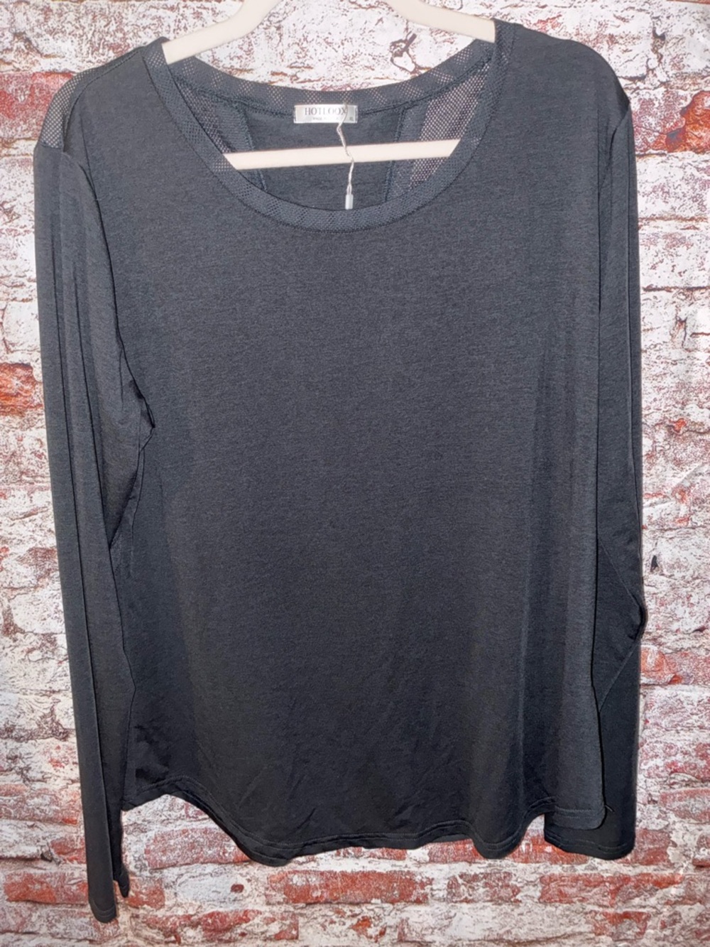 Hotloox Black Long-Sleeve Women's Top